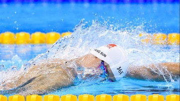 足彩网首页_东亚杯国足0-2憾负日本，张玉宁单刀未进王钰栋伤退影响战局